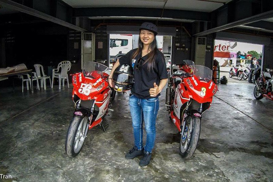  Nữ biker Việt Nam Trần Thị Đoan Trang (nick name: SuSan Trần) đã được lọt vào danh sách 126 ứng cử viên trẻ trong độ tuổi từ 13 đến 20 từ các Quốc gia Châu Á tham gia giải Shell Asian Talent Cup 2015.